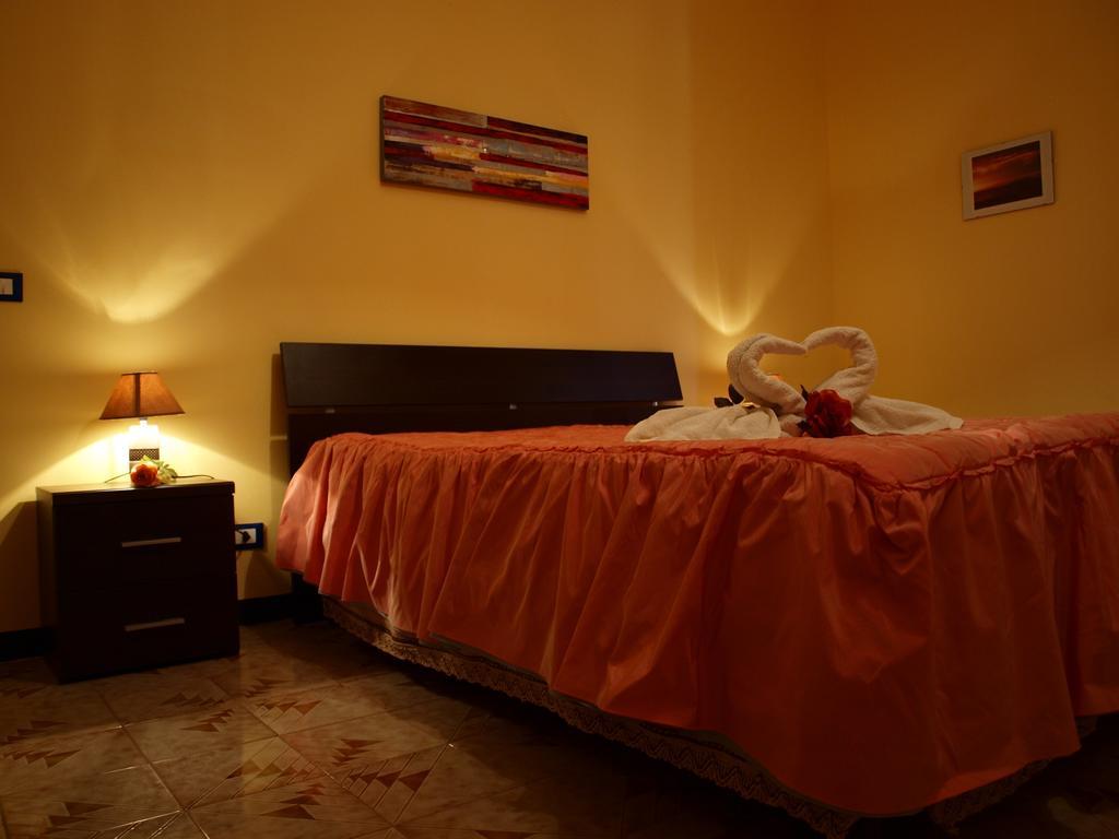 B&B Arco Dell'Orologio Trapani Rum bild