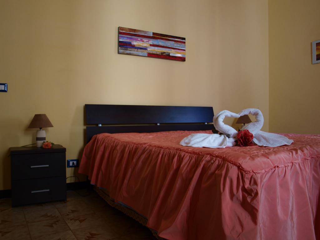B&B Arco Dell'Orologio Trapani Rum bild
